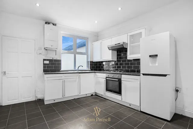 Factory Road, Hinckley, LE10, photo 2