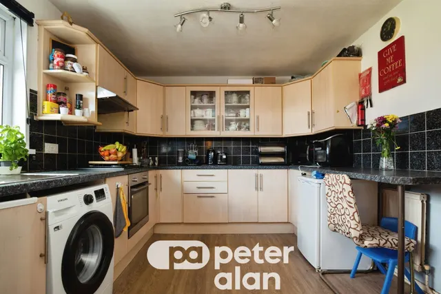 Maesglas Avenue, Newport, NP20, photo 2