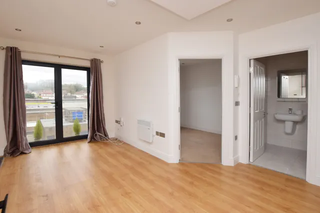 Flat 61, Swan Court, Hemel Hempstead, photo 1