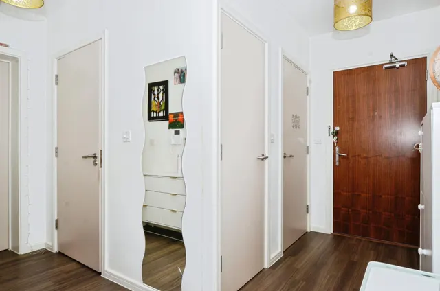 Bucknall Place, Watford, WD19, photo 2