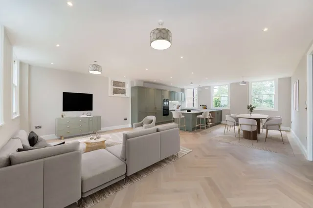 Thornton Heights, Hillside, Wimbledon, London, SW19 4NQ, photo 1