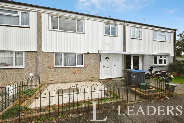 Seymours, Harlow, CM19, photo 1