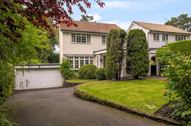 Elmgrove Close, Woking, Surrey, GU21 8XL, photo 1
