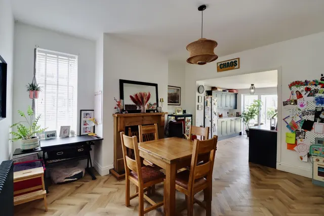 Sapgate Lane, Thornton, BD13, photo 3
