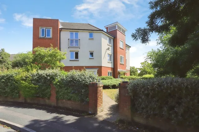 Rothesay Gardens, Wolverhampton, WV4, photo 1