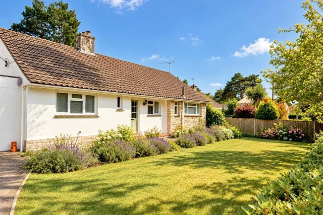 Oaks Drive, Ringwood, BH24, photo 1