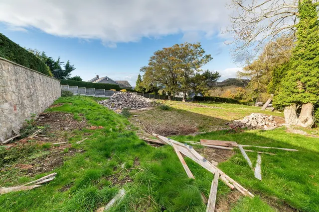 Hiraddug Road, Dyserth, Rhyl, Denbighshire, LL18 6HS, photo 1