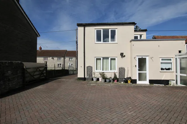 Main Street, Walton, photo 2