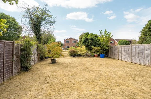 Photo 3 — Wayside Road, Basingstoke, Hampshire, RG23 8BH