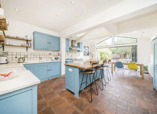 Percy Road, Hampton, TW12, photo 3