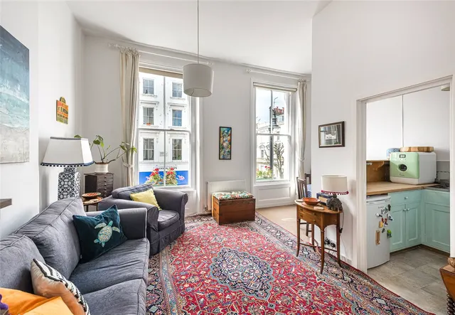 Winchester Street, London, SW1V, photo 1