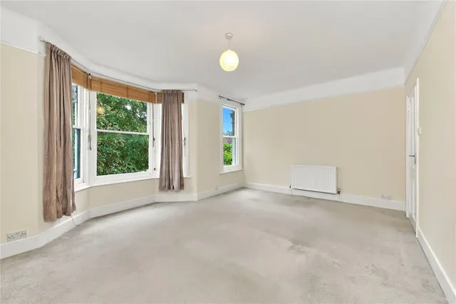 Gleneagle Road, London, SW16, photo 3