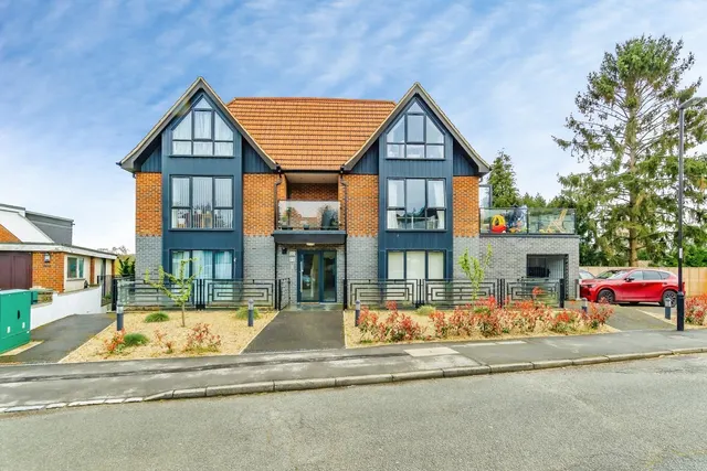 Lynne Close, South Croydon, CR2, photo 1