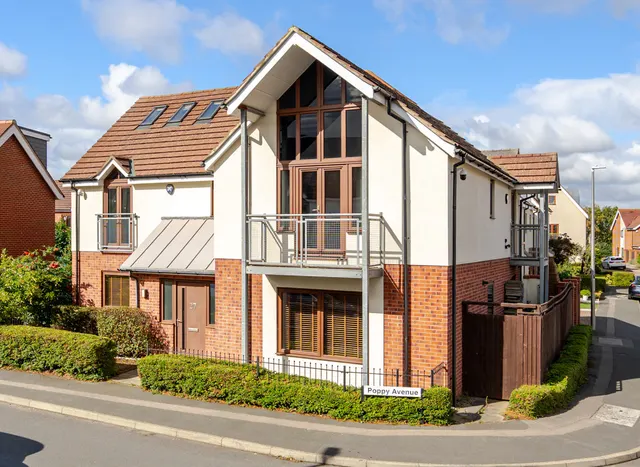 Poppy Avenue, Broughton, MK10, photo 1
