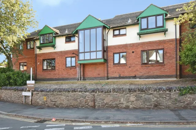St. James Court, Birstall, LE4, photo 1