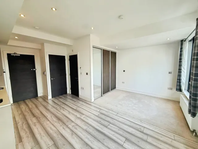 Clarendon Road, Watford, WD17, photo 3