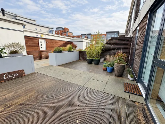 Pitwines Close, Poole, BH15, photo 2