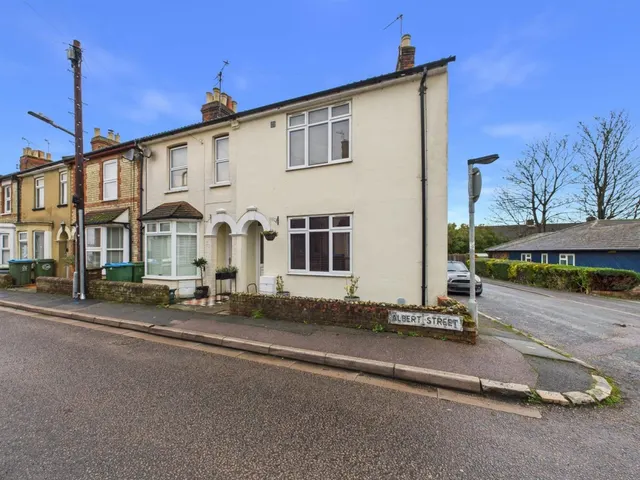 Albert Street, Aylesbury, photo 1
