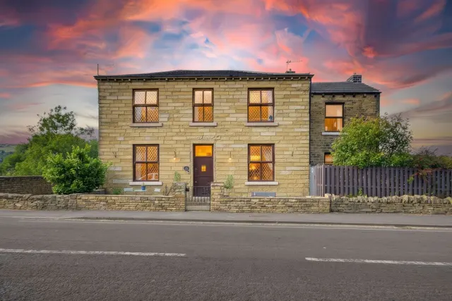Manchester Road, Linthwaite, HD7, photo 2