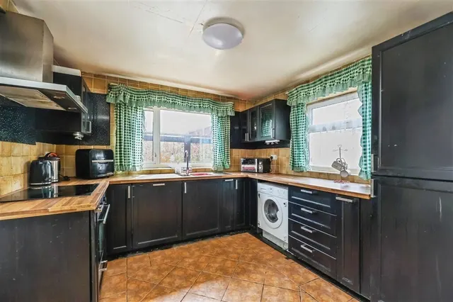 Photo 2 — Chewton Street, Eastwood, NOTTINGHAM