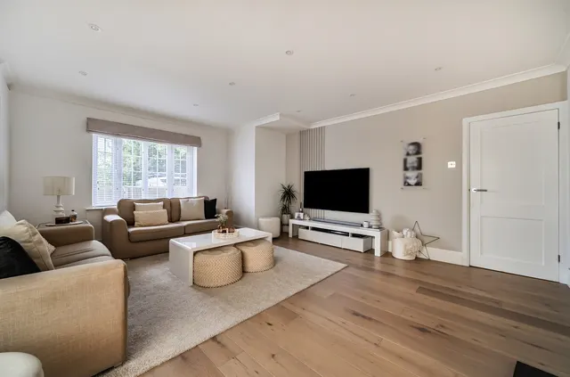Sandhills, Knowl Hill, RG10, photo 2