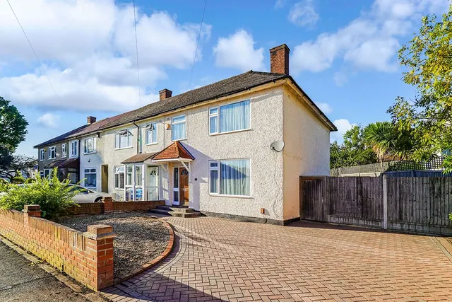 Tine Road, Chigwell, IG7, photo 1