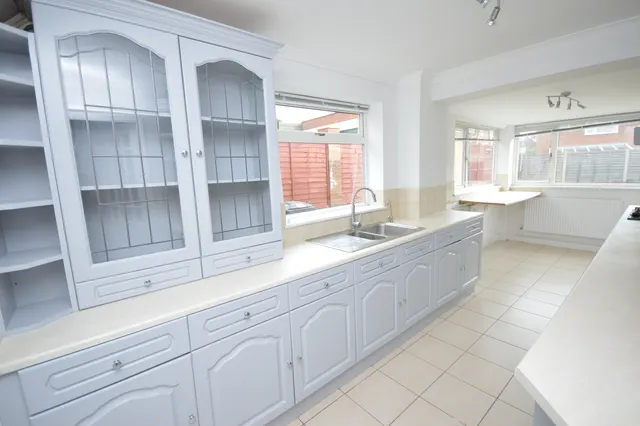 Braemar Close, Kettering, NN15, photo 3
