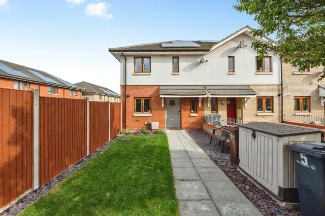 Raleigh Close, Gravesend, DA12, photo 2