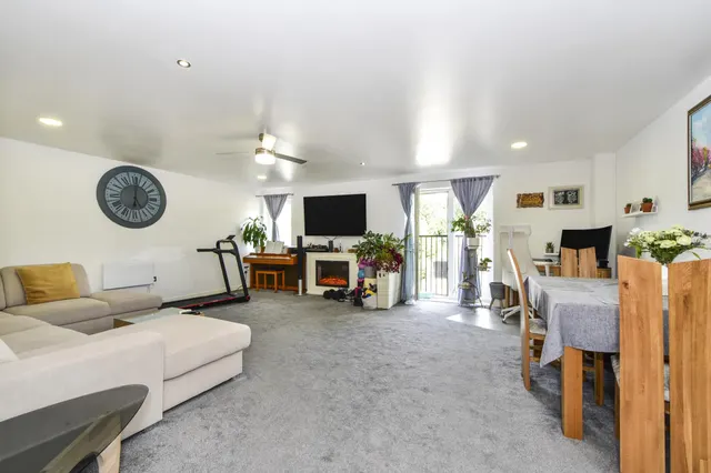 Wain Avenue, Chesterfield, S41, photo 2