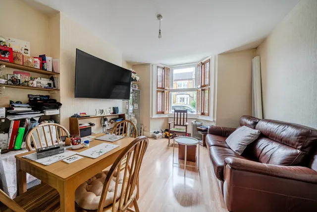 Photo 2 — Elmer Road, Catford, London, SE6