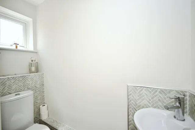 Alderton Close, Solihull, B91, photo 3