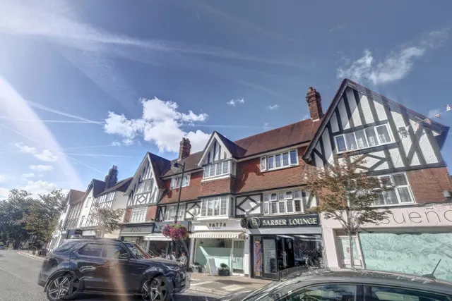 Sycamore Road, Amersham, HP6, photo 1