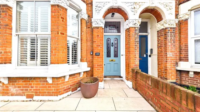 Charlton Church Lane, London, SE7, photo 1