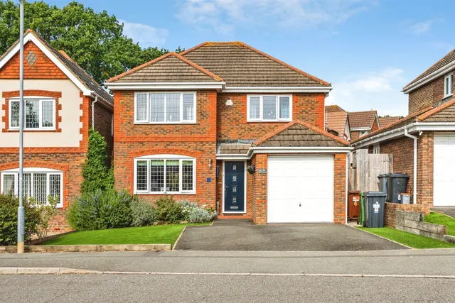 Tillingham Way, Stone Cross, BN24, photo 1