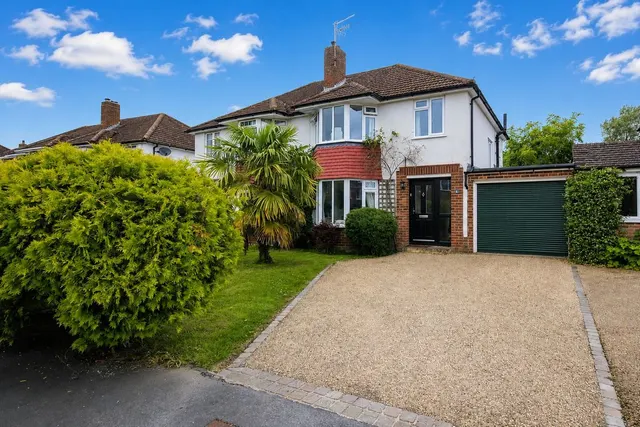 Meadway, Hildenborough, photo 1