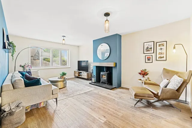 Photo 3 — Coopers Harwoods Lane, East Grinstead, East Grinstead, RH19 4NQ