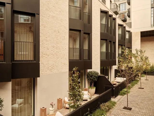The Whiteley, Queensway, W2, photo 1