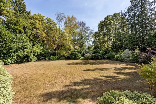 Photo 2 — Winchester Hill, Romsey, SO51