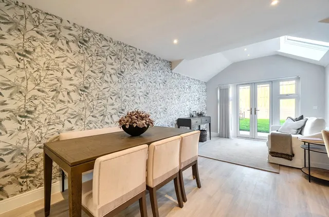 Waxwing Drive, Finchwood Park, RG40, photo 1