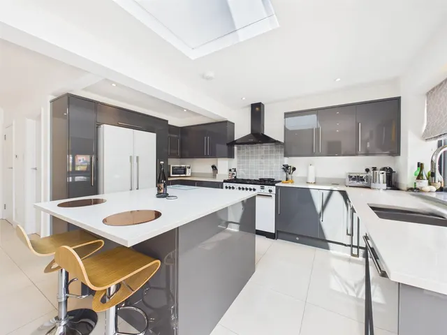 Photo 3 — Breakspear Road South, Ickenham, Uxbridge, Middlesex, UB10 8HE