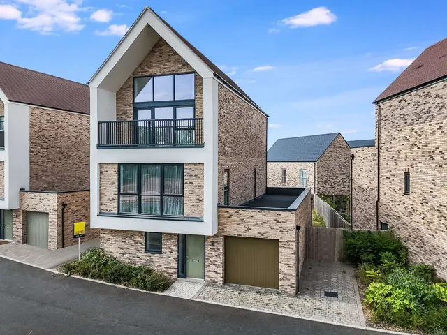 Gardiner Way, Springfield, Chelmsford, Essex, CM1 6BS, photo 1