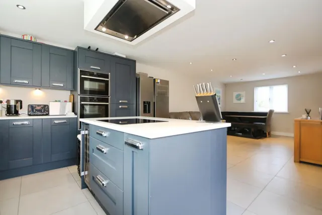 Iris Close, Appleby Magna, DE12, photo 2