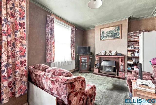 Philip Lane, London, N15, photo 3