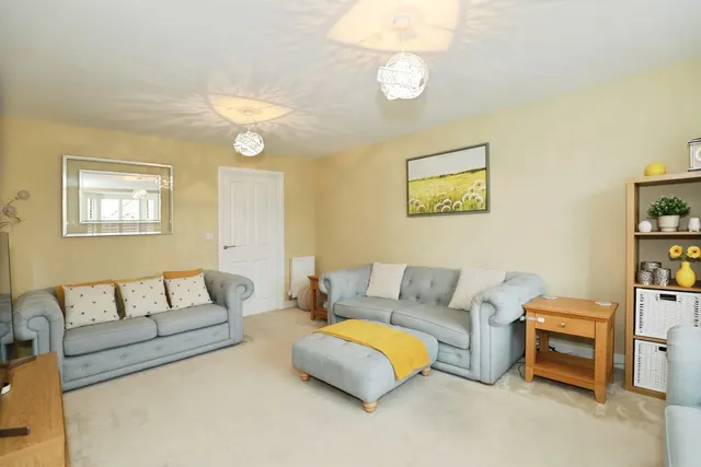 Photo 3 — Thalia Avenue, Stapeley, Nantwich, Cheshire, CW5