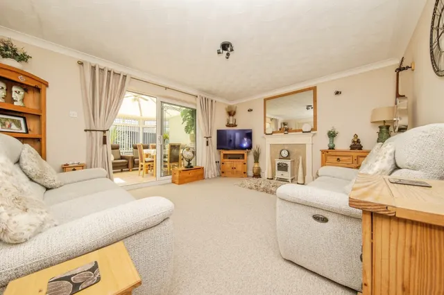Bawdsey Close, Clacton-On-Sea, CO16, photo 3