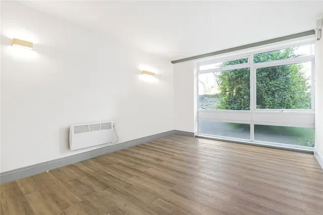 Upper Richmond Road, Putney, SW15, photo 3