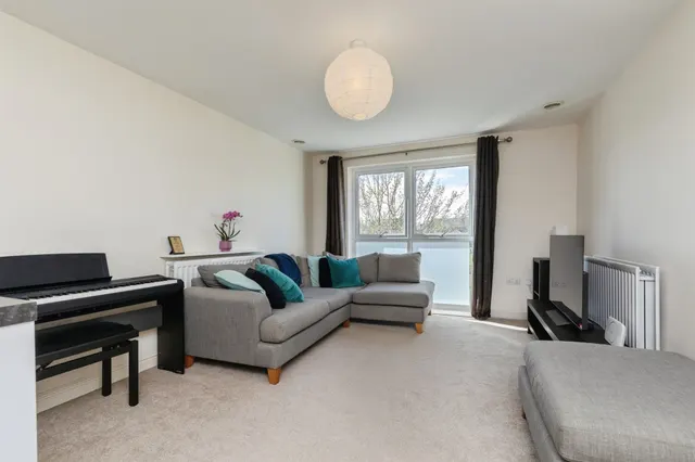Long Down Avenue, Bristol, BS16, photo 3