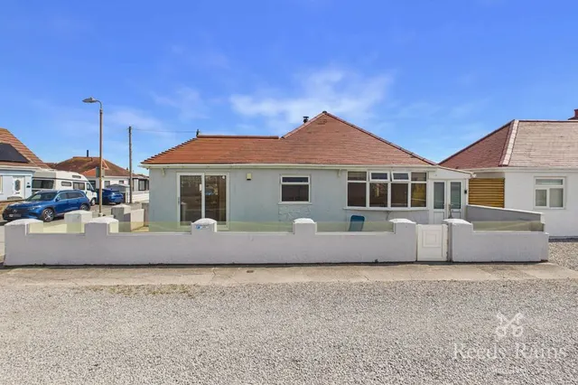The Promenade, Kinmel Bay, Conwy, LL18, photo 1
