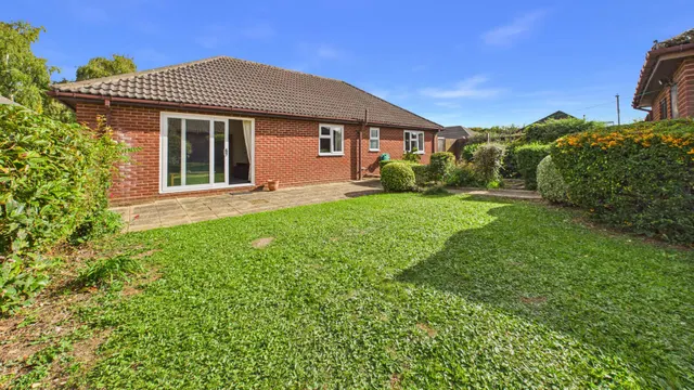 Barkston Close, Bourne, photo 2