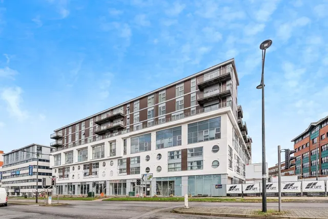 Beckhampton Street, Swindon, Wiltshire, SN1, photo 1